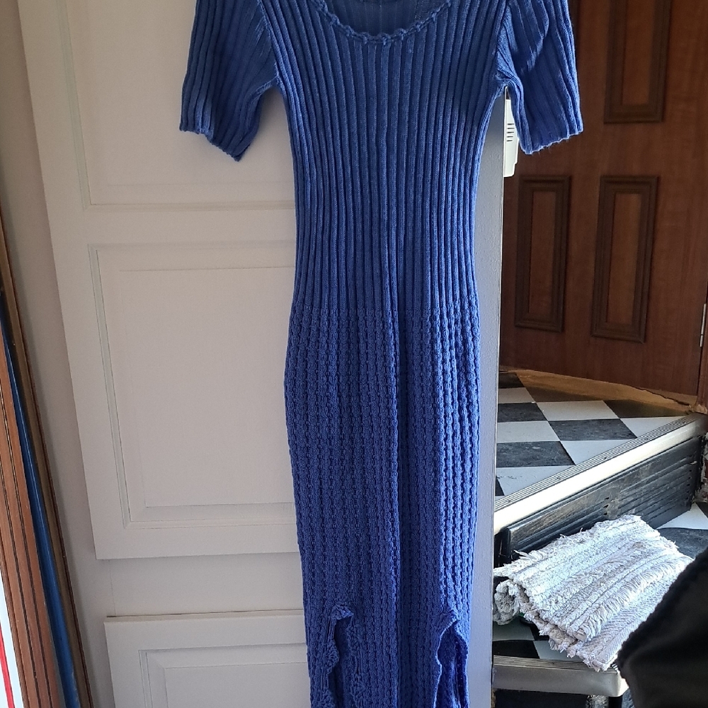 Blue Ribbed Maxi Dress - Picture 3 of 3